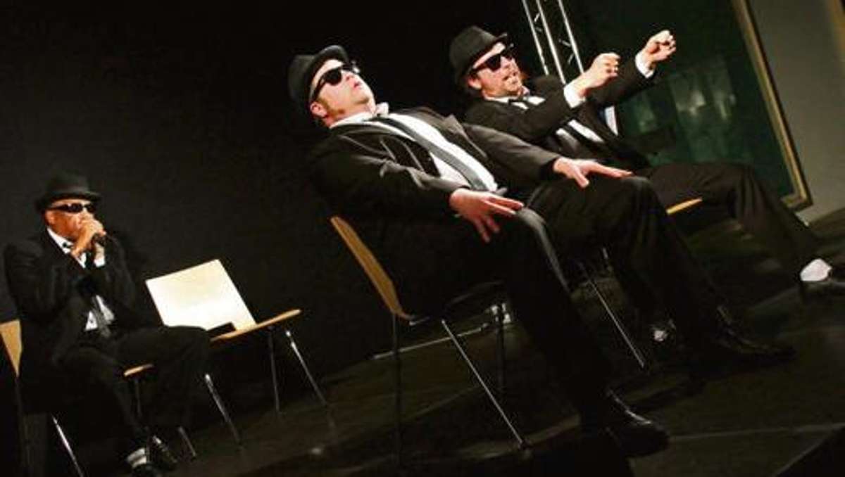 Kunst und Kultur: Blues Brothers rocken Rehau