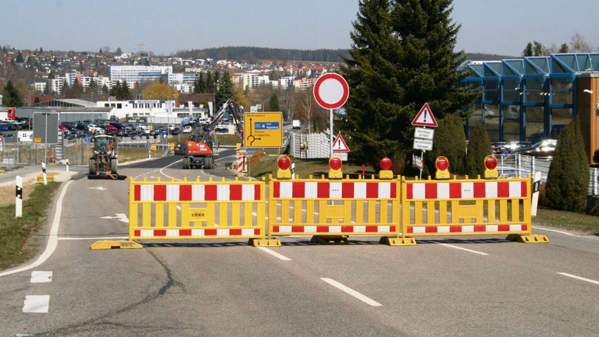 Waldershof: Straße zwischen Nachbarstädten dicht