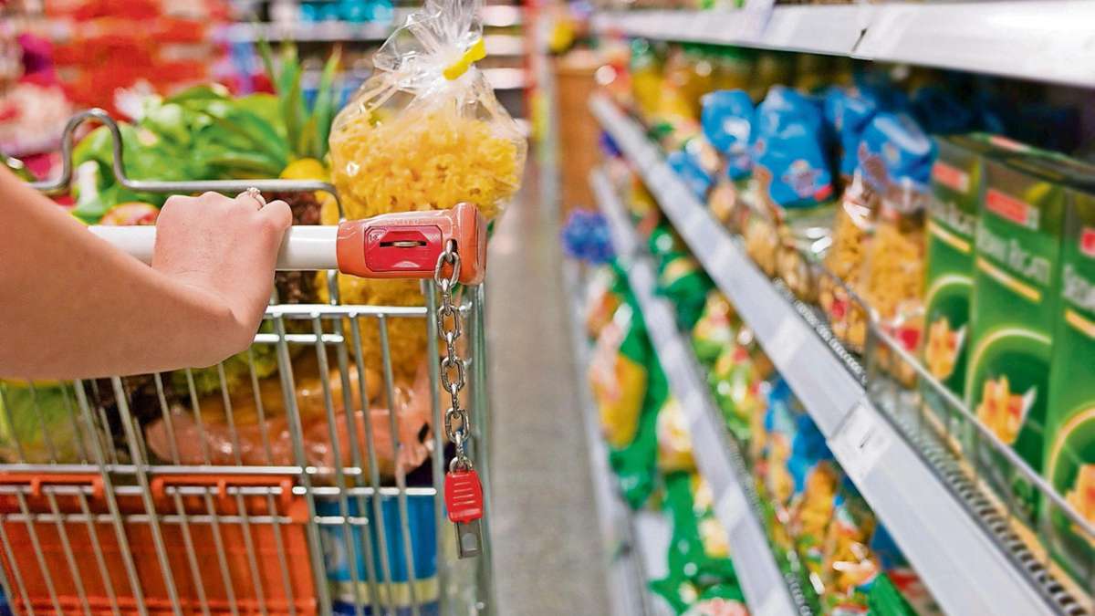 Hof: Corona: Supermärkte verschärfen Vorschriften