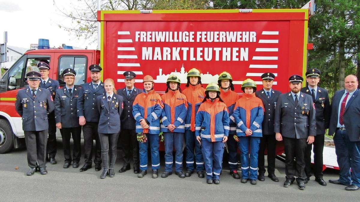 Marktleuthen: Junge Feuerwehrler bestehen Prüfung