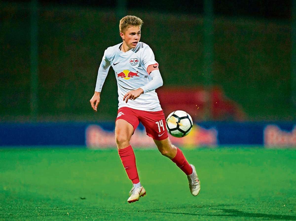 Max Voigt, der Junge aus Hof, ist Kapitän der U 15-Junioren des RB Leipzig. An diesem Donnerstag streift er sich das deutsche Nationaltrikot über - und kommt vielleicht auch gleich zu seinem ersten Einsatz. Foto: Archiv