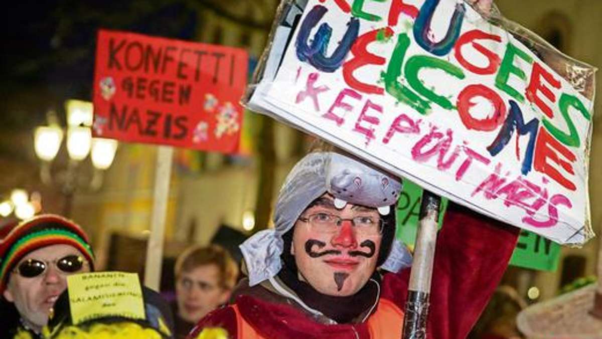 Fichtelgebirge: Bürger zeigen gegen Pegida Flagge