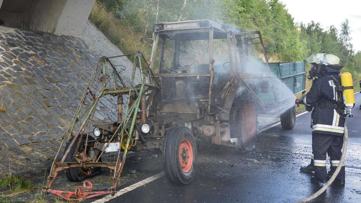 Konnersreuth: Traktor brennt völlig aus