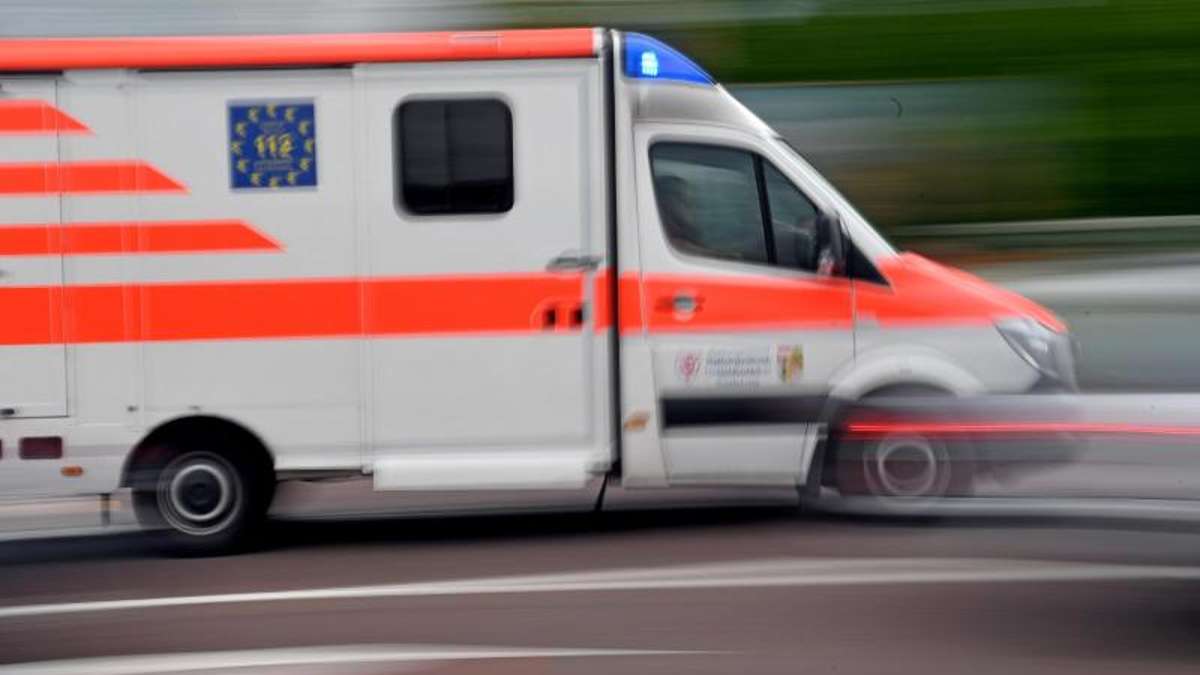 A 93/ Thiersheim: Drei Crashs auf A 93: Familie verletzt - Lkw-Fahrer aus Hofer Land begeht Unfallflucht