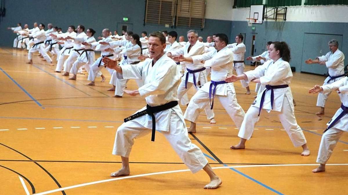 Kampfsport: Karate-Promi in Schwarzenbach