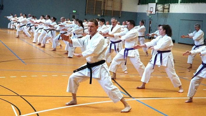 Karate-Promi in Schwarzenbach
