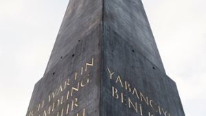 documenta-Obelisk wird in Kassel an neuem Standort aufgebaut