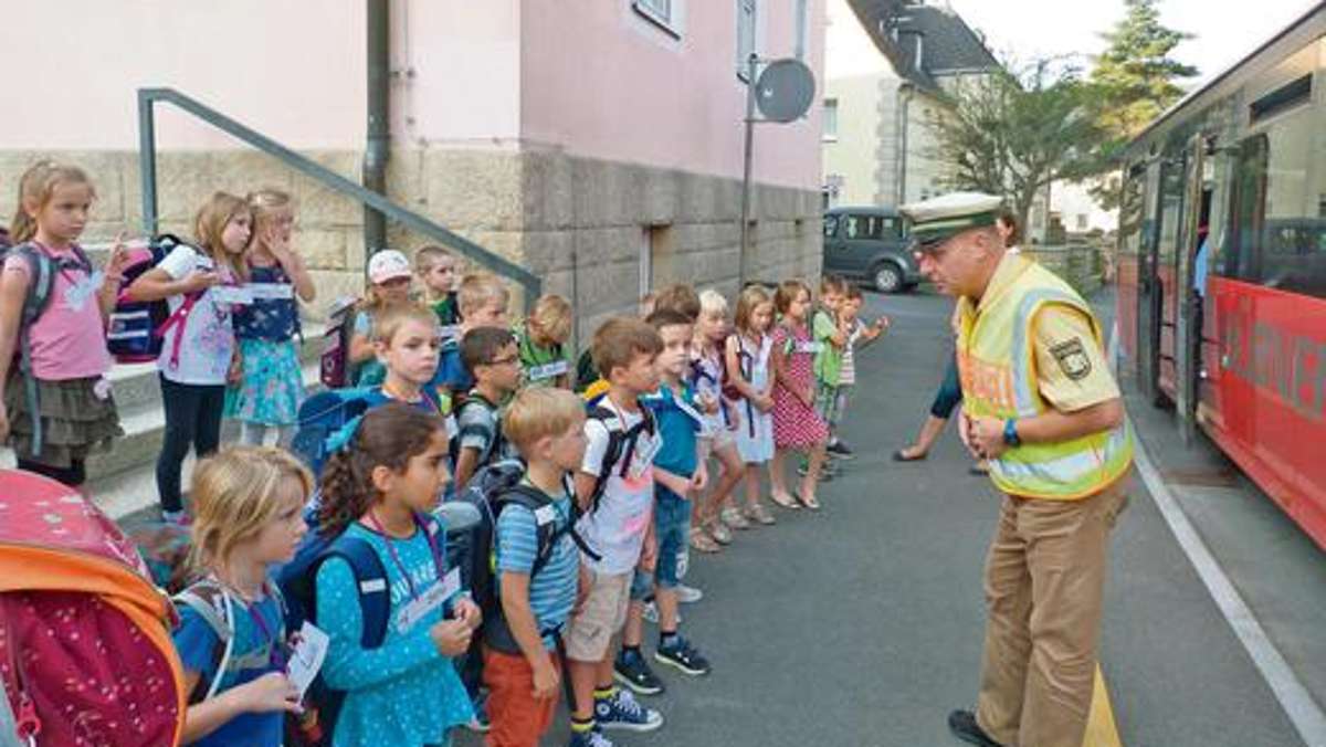 Münchberg: Erstklässler lernen Verkehrsregeln