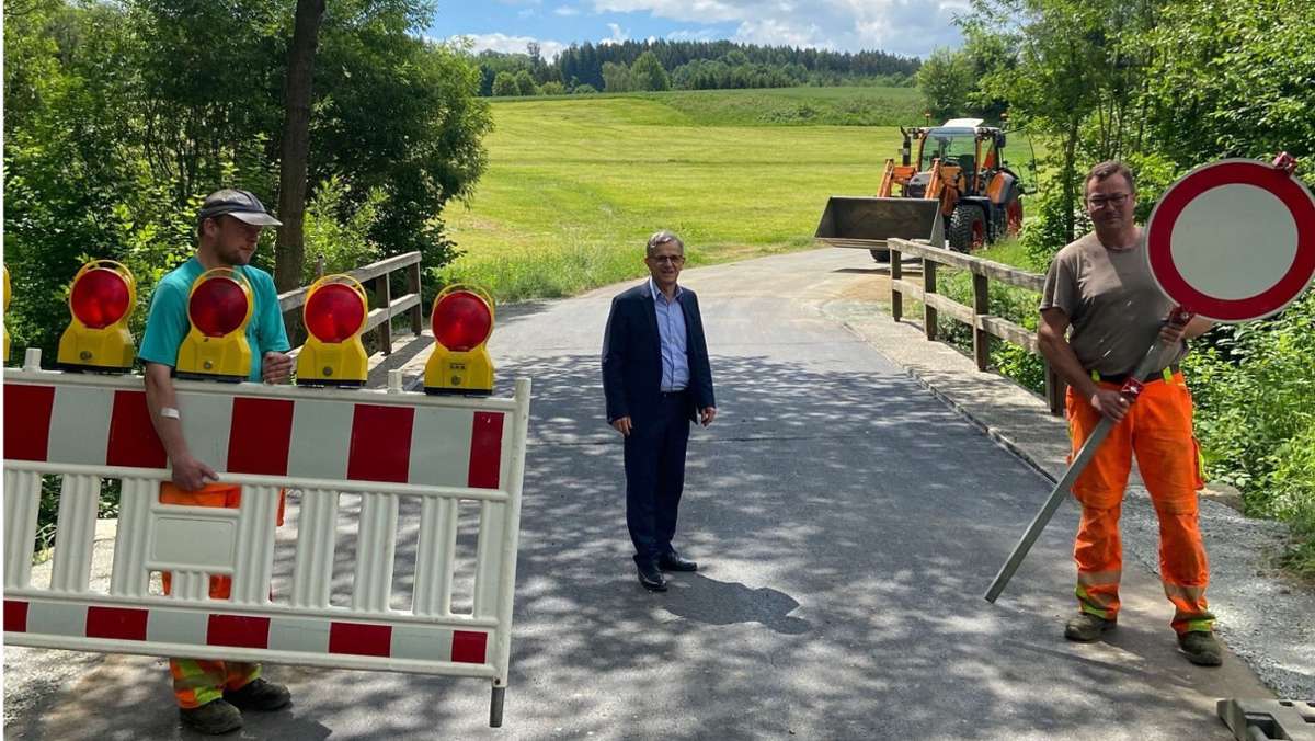 Stammbach: Freie Fahrt über die Perlenbachbrücke