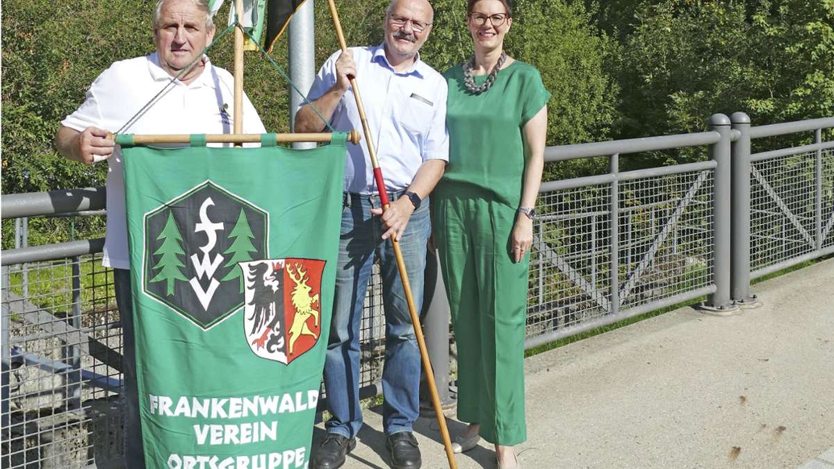 Start in Hirschberg: Wanderer feiern Einheit