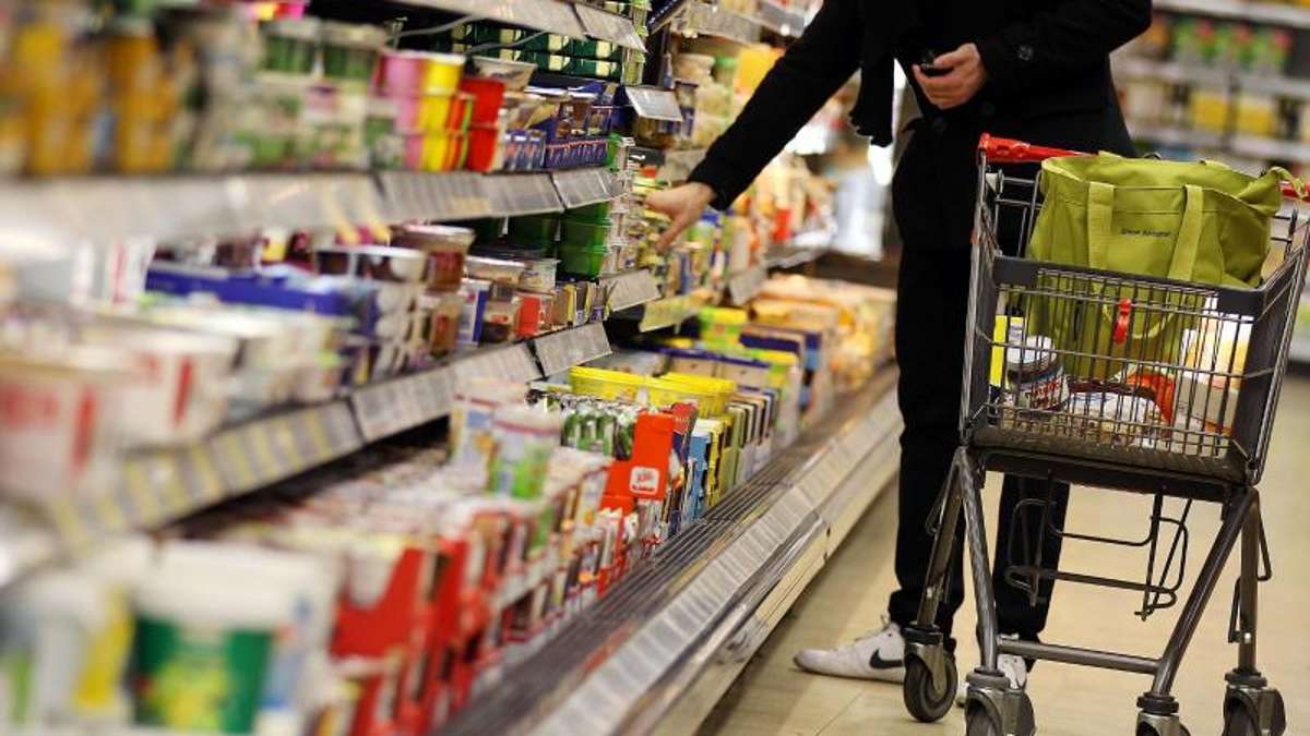 Marktredwitz: Anzeige: Rentnerin nascht im Supermarkt von Waffeln