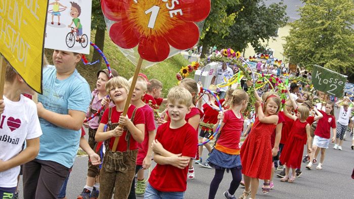 Höchstädt: Wiesenfest mit Radweg-Jubiläum