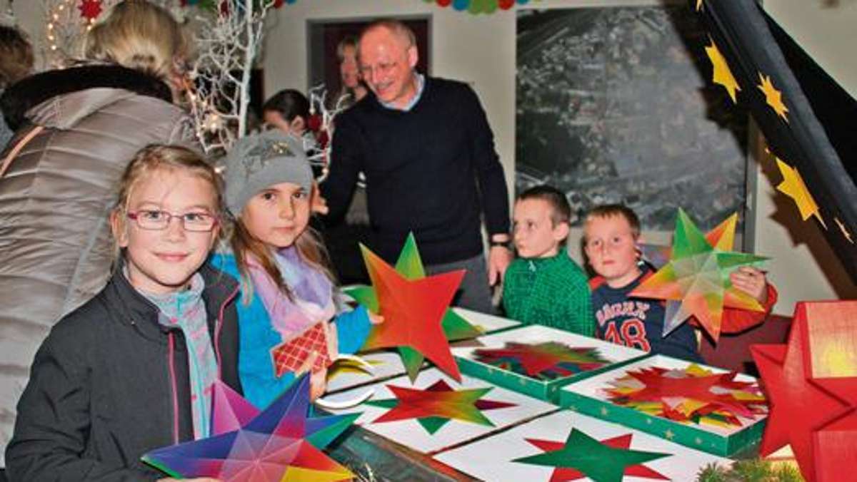 Marktredwitz: Adventsbasar lockt viele Besucher in die Grundschule