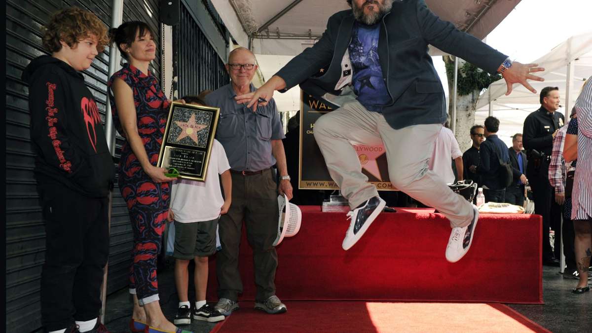 Kunst und Kultur: Komiker Jack Black enthüllt Stern auf Walk of Fame - und schimpft auf Trump