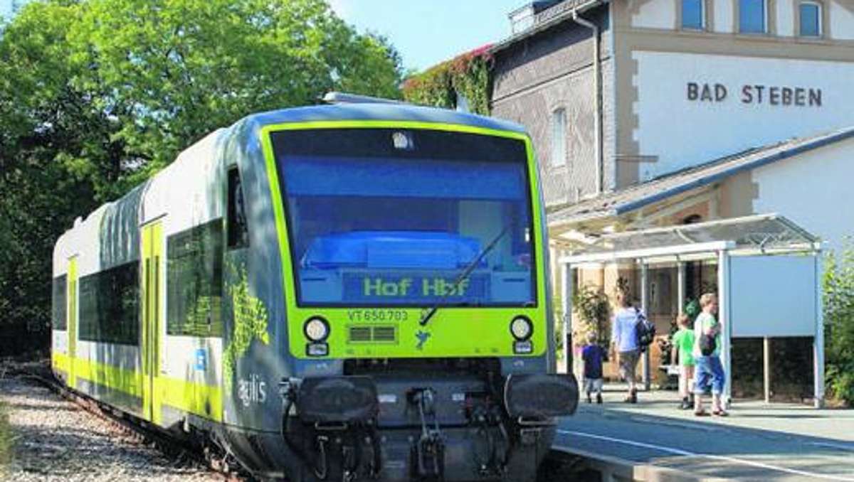 Naila: 18-Jähriger stoppt Zug nach Bad Steben