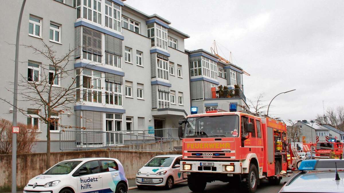 Hof: Brand im Seniorenheim   zwei Bewohner verletzt