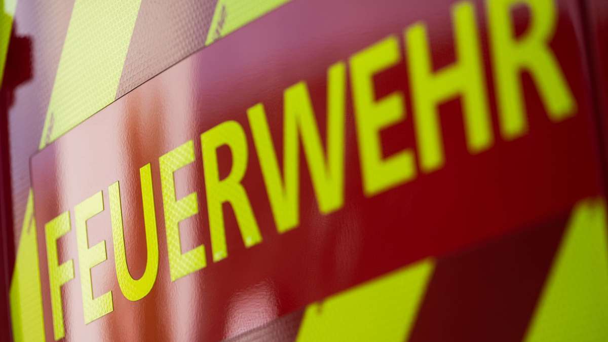 Oberbayern: Balkon brennt: Mehr als 100 Menschen aus Hochhaus evakuiert