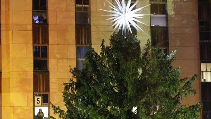 Der Baum leuchtet: New York startet in die Weihnachtssaison