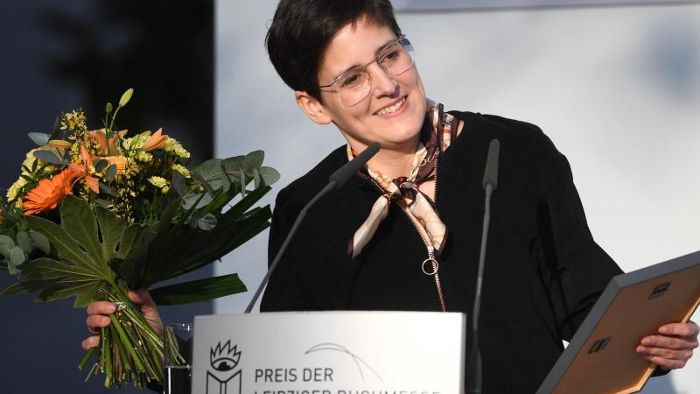 Anke Stellings Wutbuch gewinnt Leipziger Buchpreis