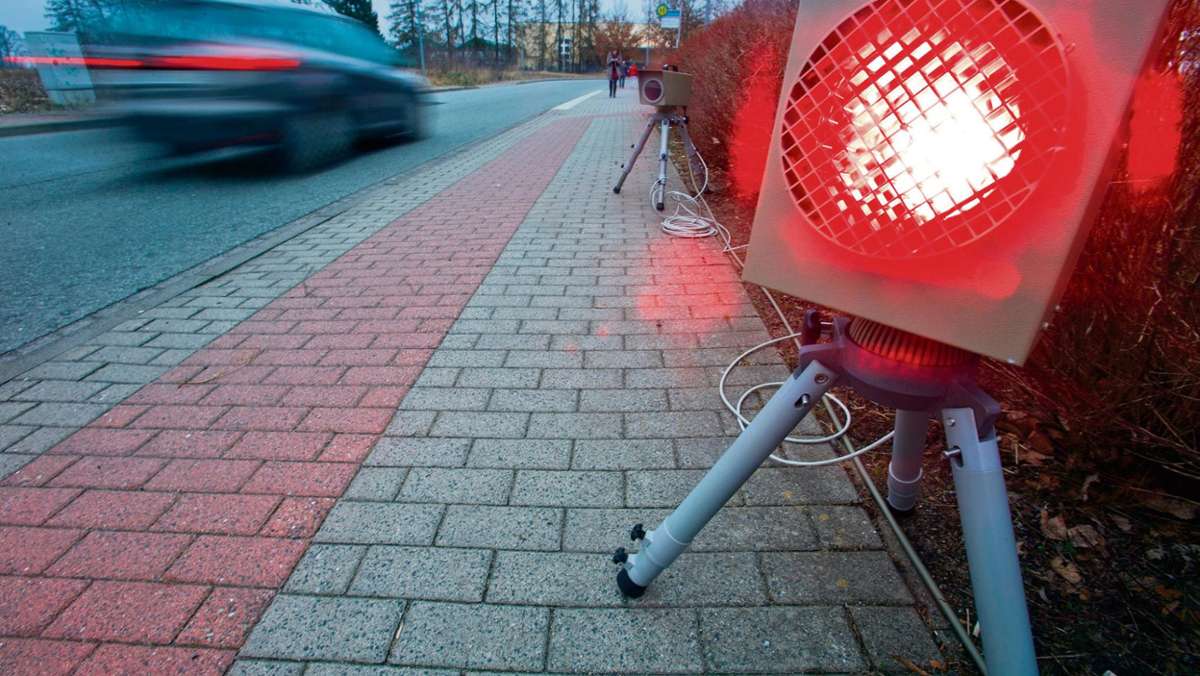 Münchberg: Geblitzt: Motorradfahrer fast doppelt so schnell