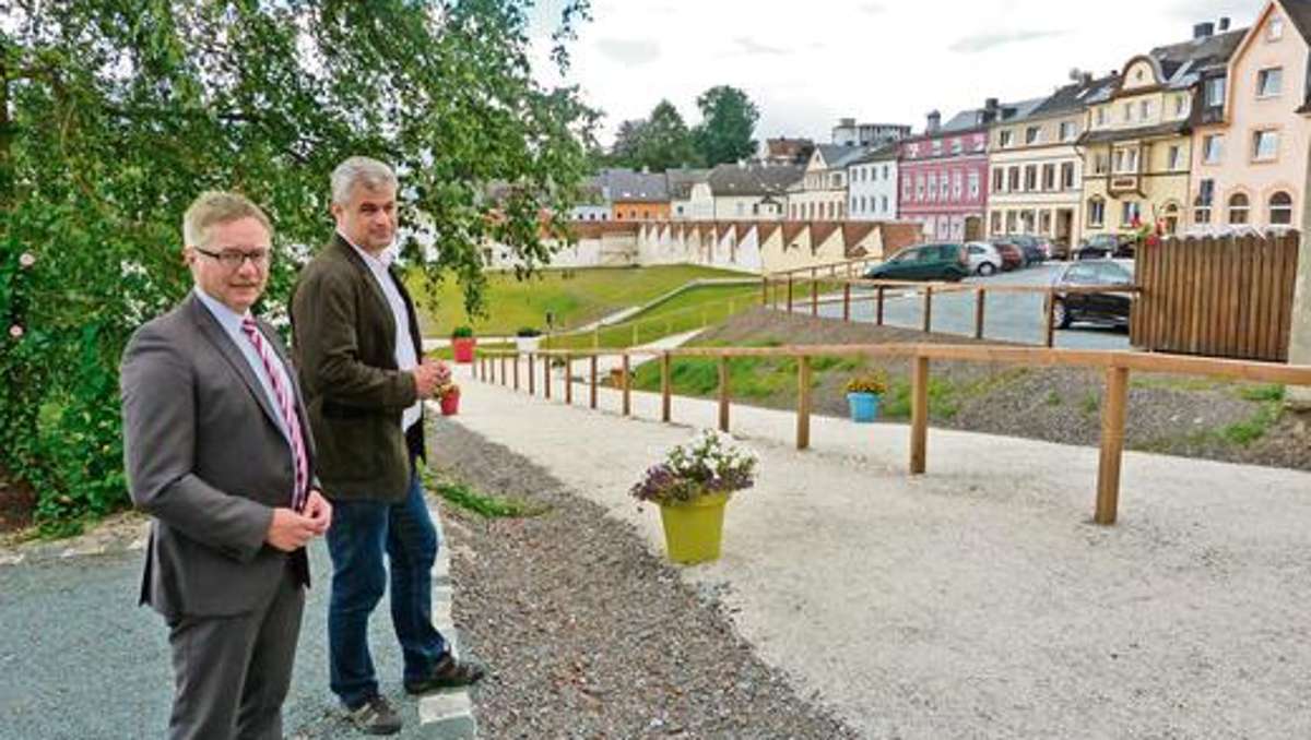 Münchberg: 39 neue Parkplätze in Helmbrechts