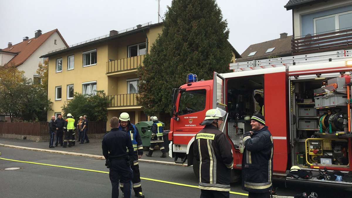 Marktredwitz: Oberredwitz: Feuer bricht in Mehrfamilienhaus aus