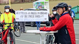 Radfahrer protestieren im Oberland