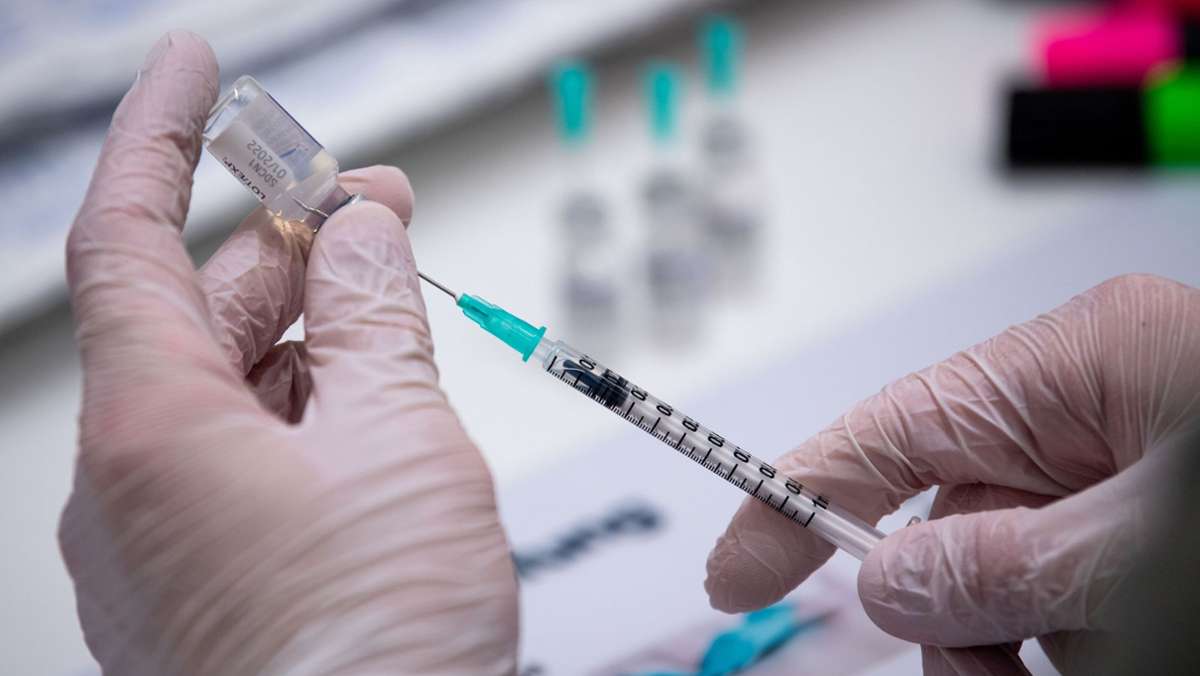 Impfungen in der Coronapandemie: Biontech-Gründer rechnet künftig mit jährlichen Auffrischungsimpfungen