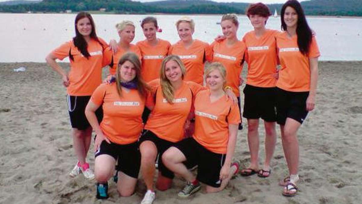 Marktredwitz: Beach-Soccer-Damen schlagen sich bei der Deutschen prächtig