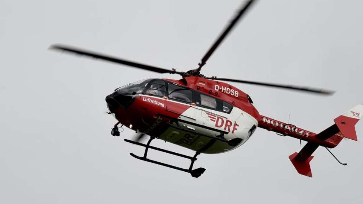 Hof: Rettungshubschrauber im Einsatz: Schwerer Betriebsunfall in Hof