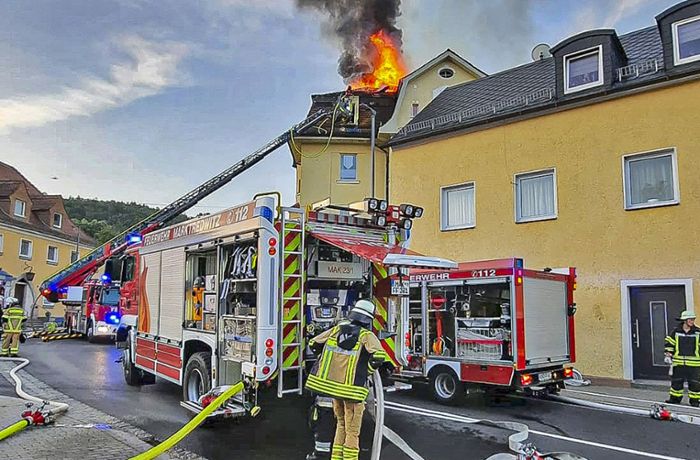 Feuer in Arzberg: „Röslautal“ brennt lichterloh