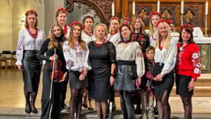 Frauen aus der Ukraine singen gemeinsam