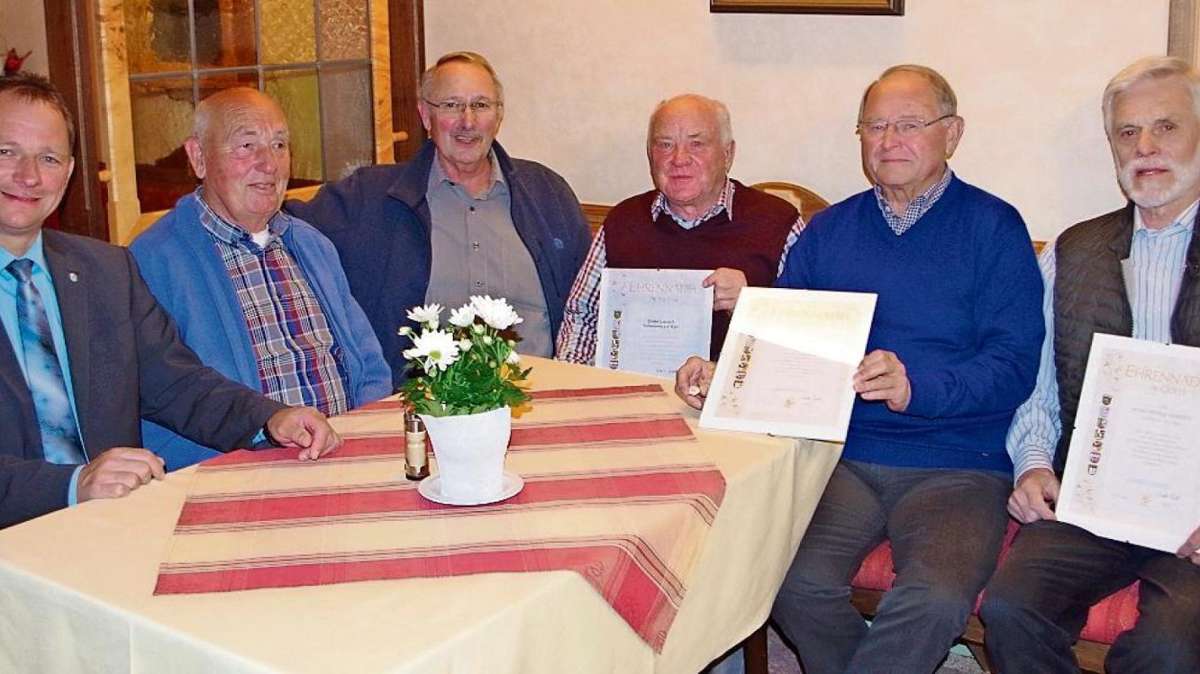 Hohenberg: Gärtner ehren treue Mitglieder