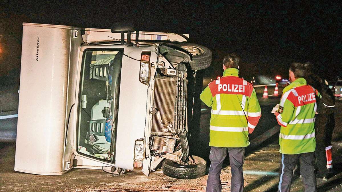 Kulmbach: A70: Drei Verletzte in umgekipptem Wohnmobil