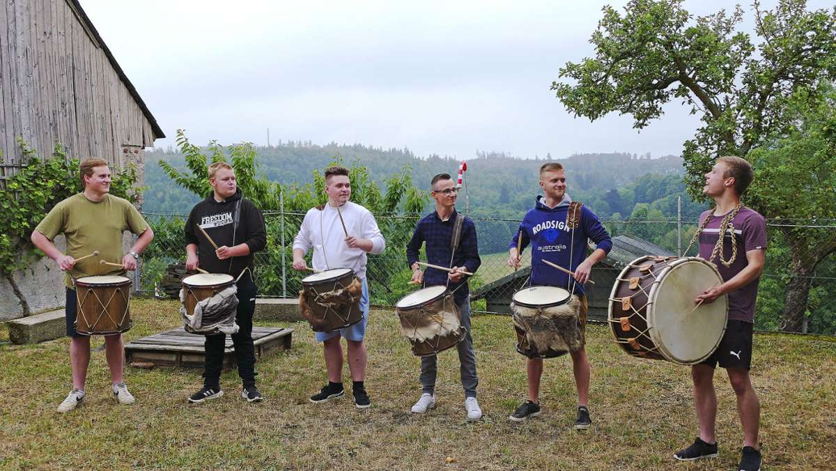 Event in  Lichtenberg: Die Trommelwirbler vom Burgfest