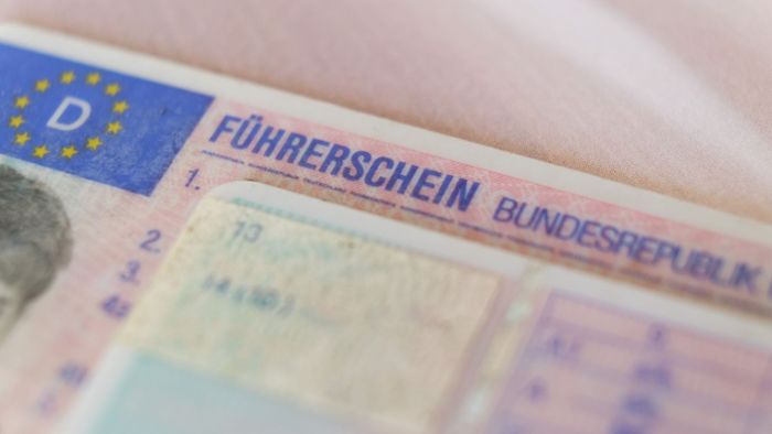 Kulmbach: Mann fährt ohne Fahrerlaubnis zur Polizeiwache
