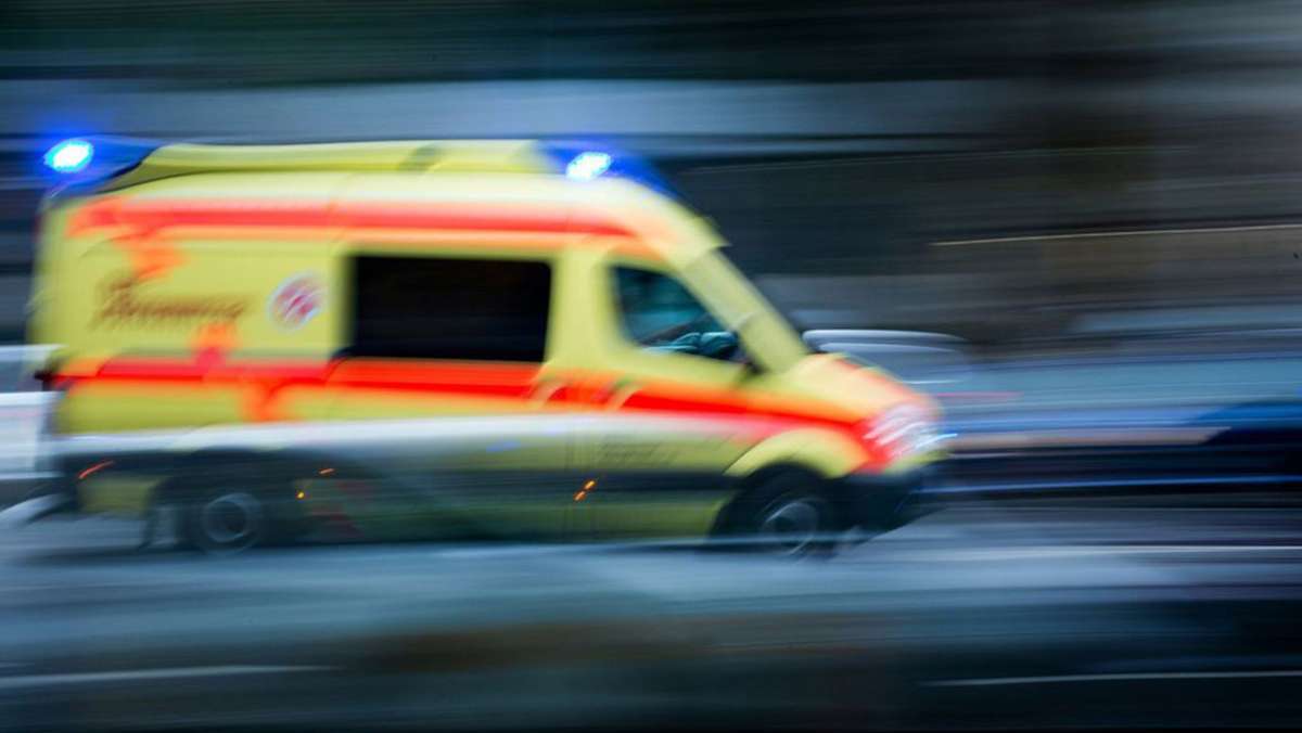 Fußgänger schwer zu sehen: Vier Verletzte und eine Tote in Oberfranken