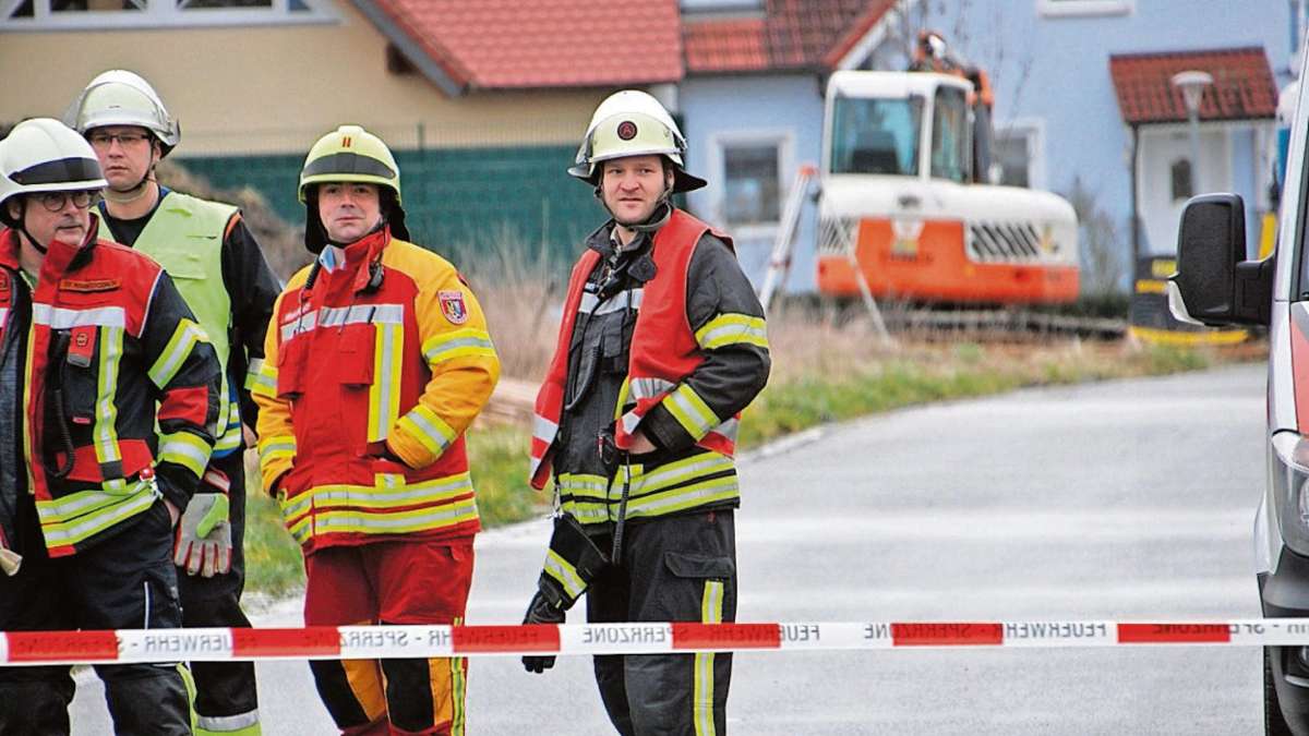 Stadtsteinach: Bagger durchtrennt Leitung: Evakuierung nach Gas-Austritt