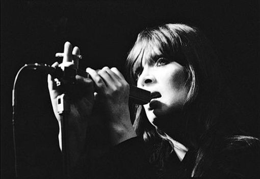 Sie rauchte und sang im Wechsel: Rock-Legende Nico von "Velvet Underground" bei ihrem Gastspiel in der Hofer Kultkneipe. Foto: Joachim Hertrich