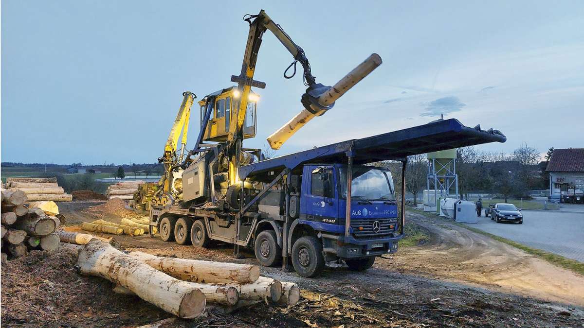 Firmen-Erweiterung: Mit riesigem Holzschäler dick im Geschäft