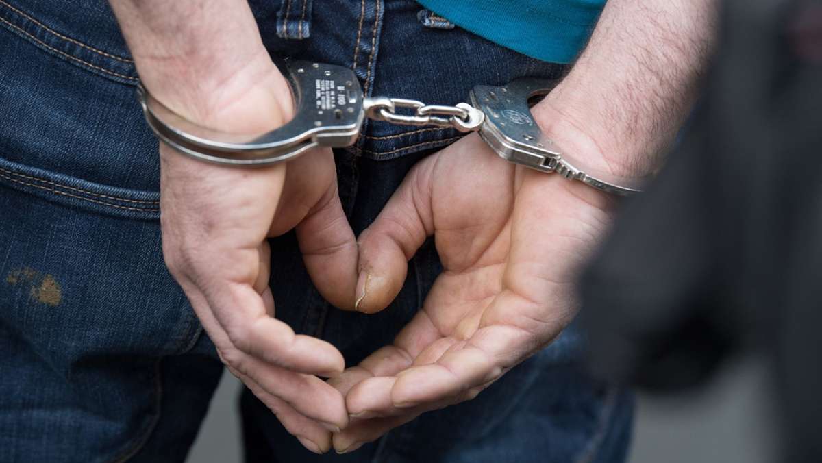Schon lange gesucht : 31-Jähriger wegen gefährlicher Körperverletzung festgenommen