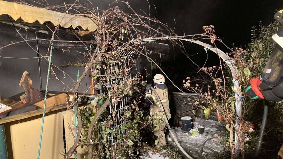 Brand im Gartenhaus: Noch keine heiße Spur nach tödlichem Feuer