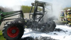 Traktor in Flammen: Landwirt verhindert Schlimmeres