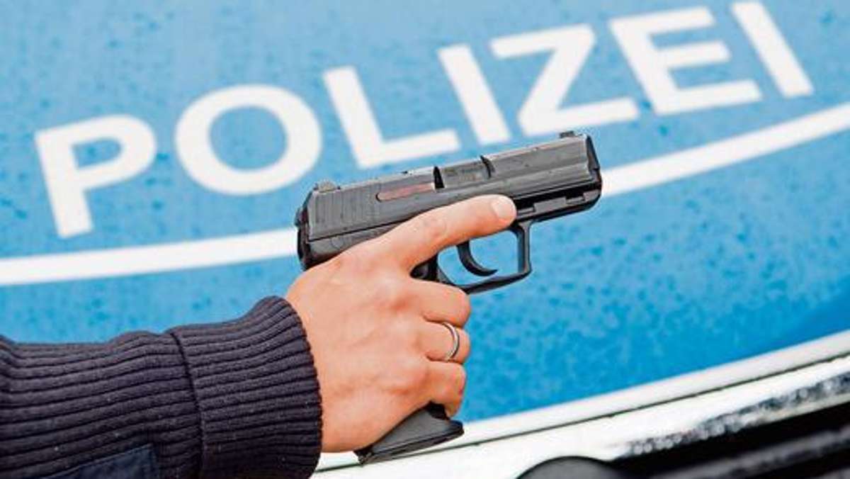 Länderspiegel: Waldershofer wollte Polizisten erschießen