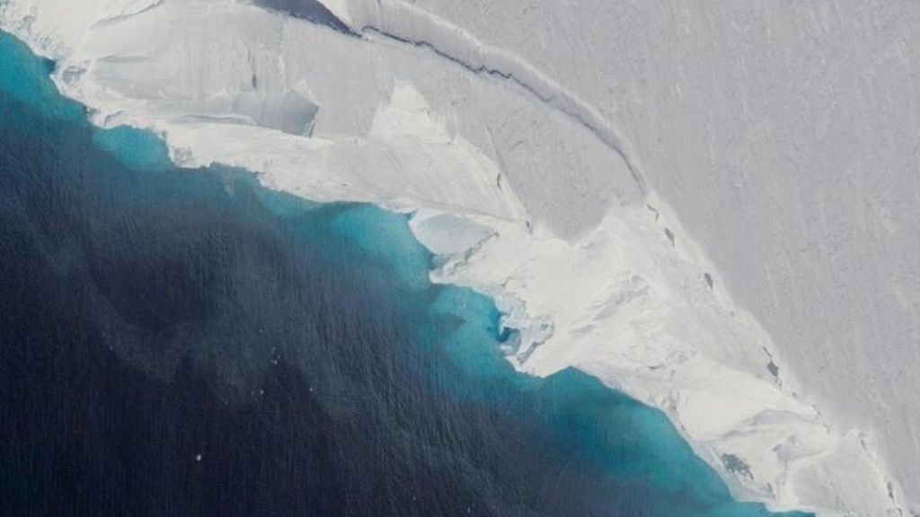 350 Meter hoch: Riesiger Hohlraum unter Antarktis-Gletscher entdeckt